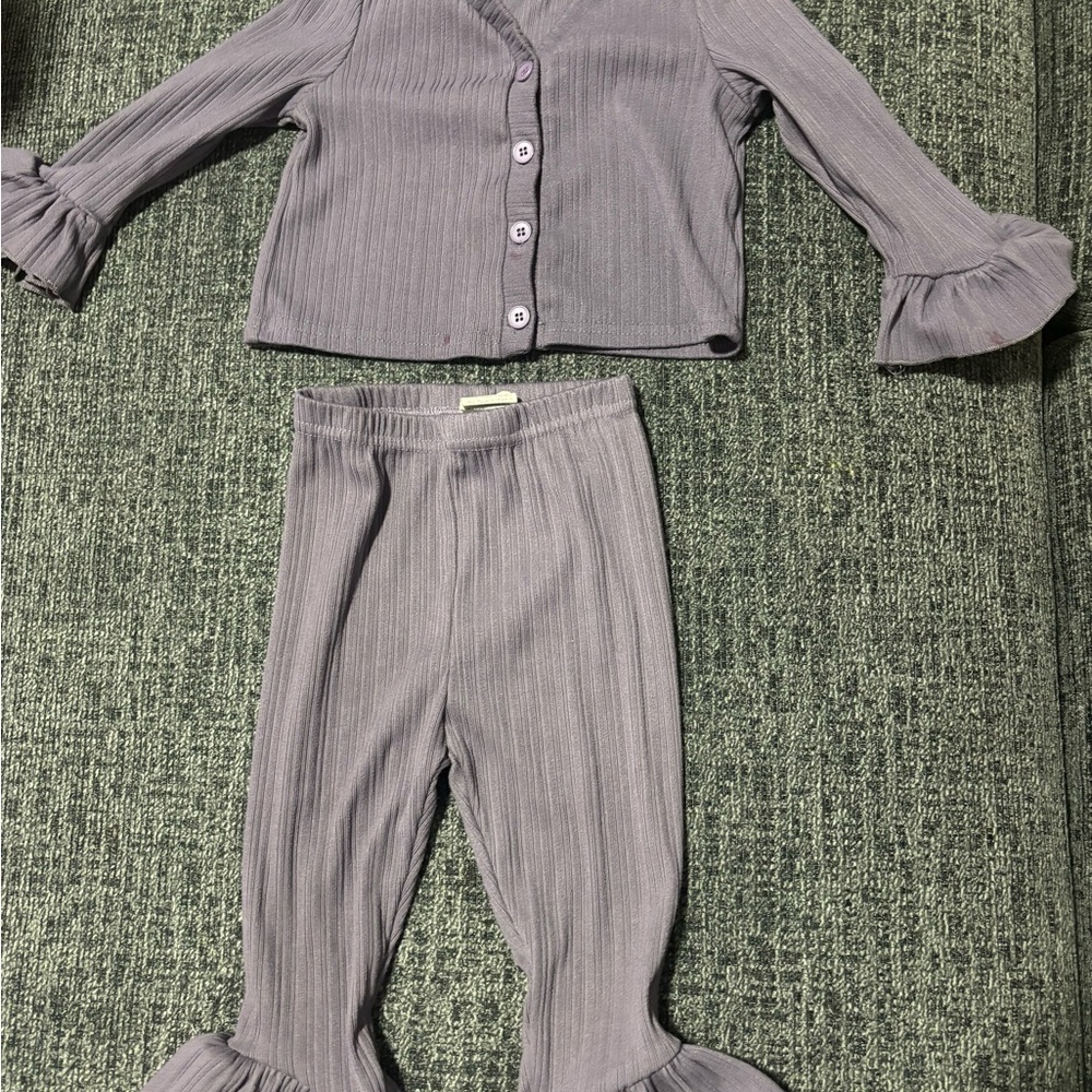 SHEIN Lavender Ruffled Baby Outfit